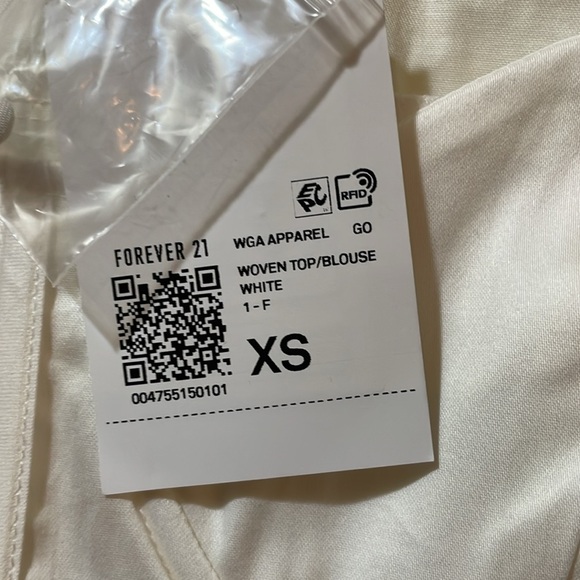 Womens New Forever 21 White Crop Top - Picture 3 of 7